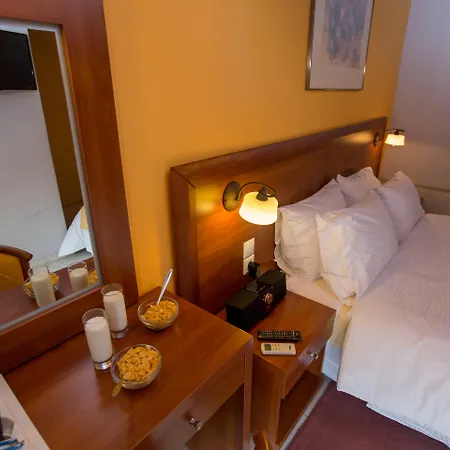 Mirabel Citycenter 2* Argostoli (Kefalonia)