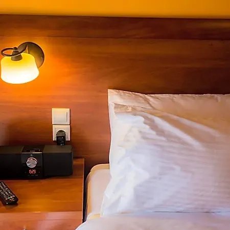 Mirabel Citycenter Hotel 2*