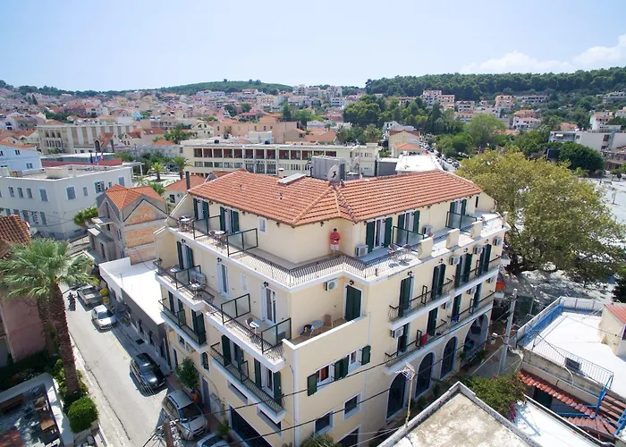 Mirabel Citycenter Hotel